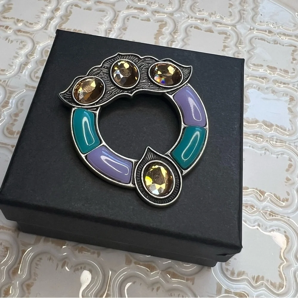 Harry Potter Inspired Ravenclaw Diadem Brooch Pin – Jeweled Cosplay Accessory